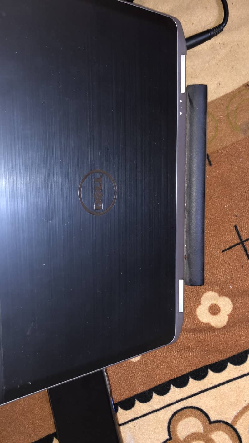 Dell latitude E6330 1