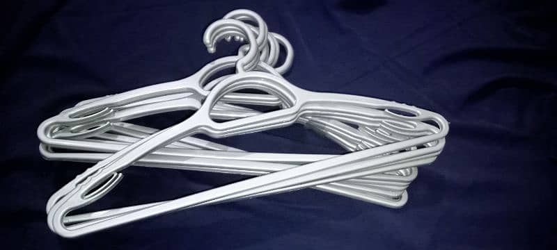 pack of 1 dozen -large size hanger for men and women  best quality. 0