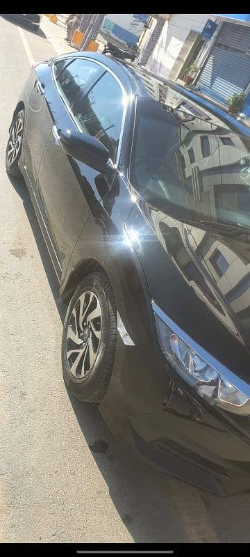 Honda Civic 1.8 i-VTEC CVT 2020 3