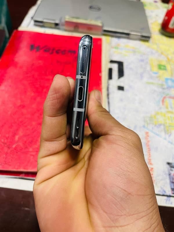 ONE PLUS 8T 10/10 CONDITION (+923284265760) 2