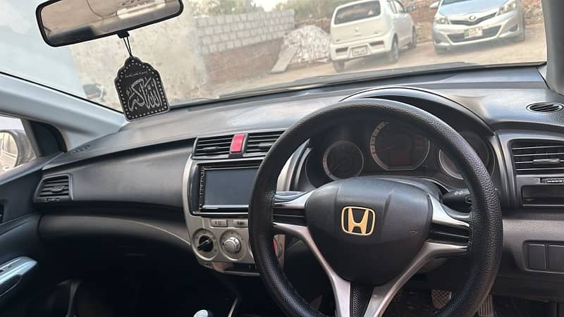 Honda City 2010 4