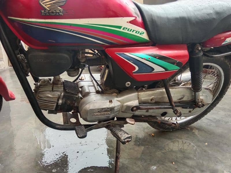 Honda prider 100c 2012 model Lahore ka number all documents ok 5