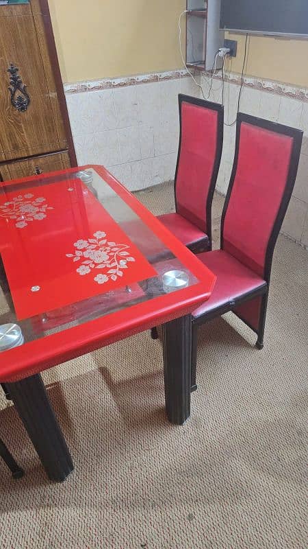 Beautiful Glass Dining Table 8