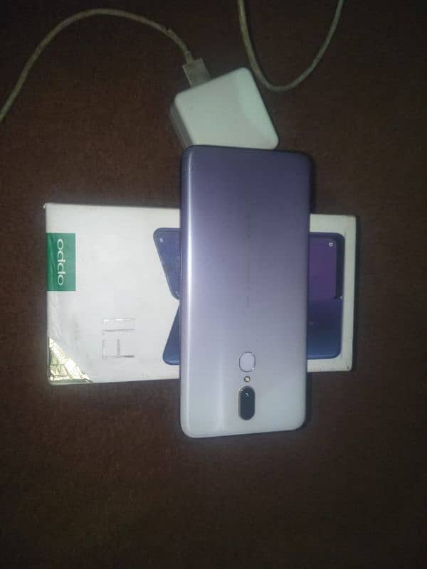 oppo f11 1