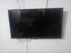 40 Inches Lcd Tv with box