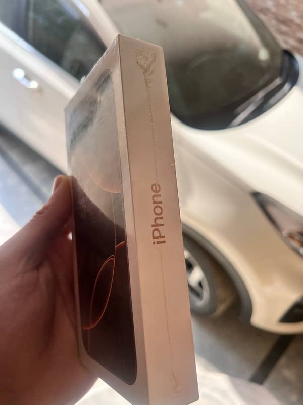 iphone 16 pro max 256 GB box pack 1