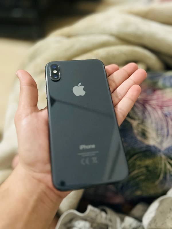 iPhone X 64 gb 3