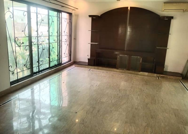 1 Kanal Luxury Likely New Beautiful Design House Available For Rent In DHA Phase 4 DD Block, Lahore Cantt 27