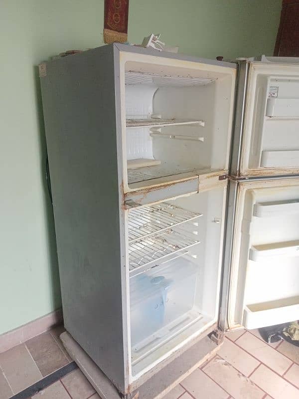 Haier Fridge Medium Size 4