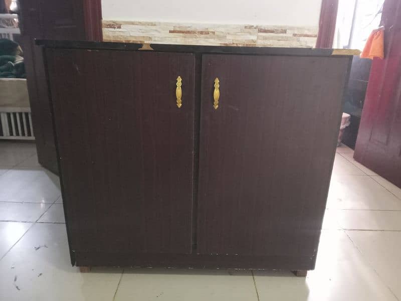 two wardrobes in good condition for pots, shoes, grow sry for only 18k 1