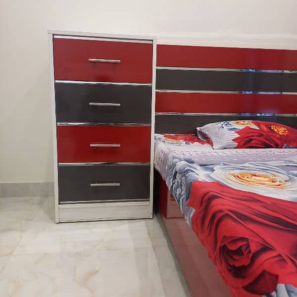 Single Bed in Vibrant Red Colour with Chuster - Must Sell! 2