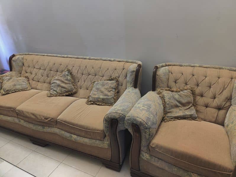 Sofa 7 Seater Set Available for Sale 3