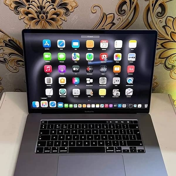 APPLE MACBOOK PRO 16 (2019) CORE I7 (16/512GB) (QUANTITY AVAILABLE) 1