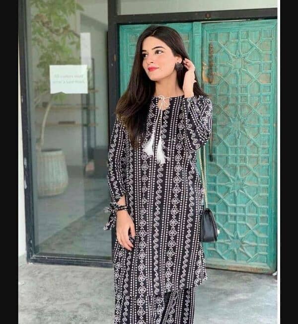 2 pcs Women's stitched Lawn Chunri printed suit 1