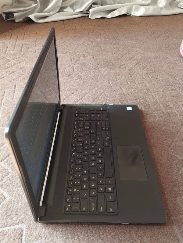 Inspiron 15-3567  7th Gen 3