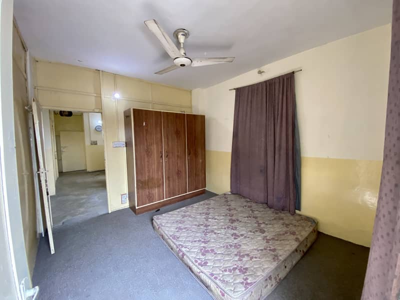 FURNISHED HOSTEL ROOMS FOR RENT 9