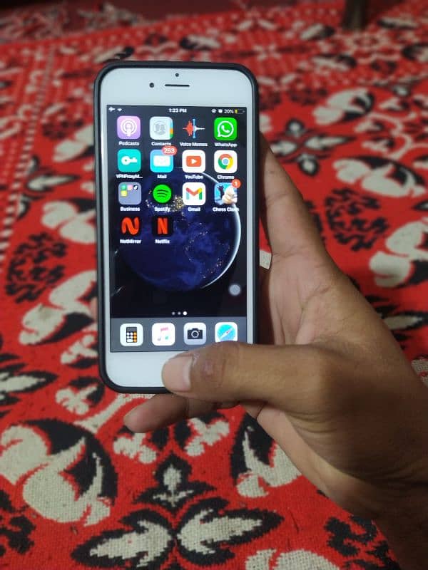 iphone 6 16gb penal change hy or Baki all ok hay battery original hay 7