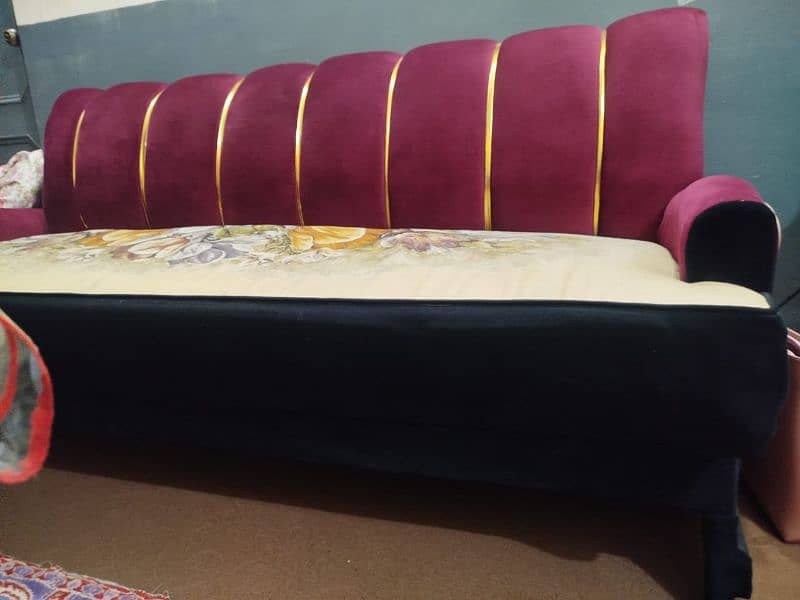 5 Seater sofa 5