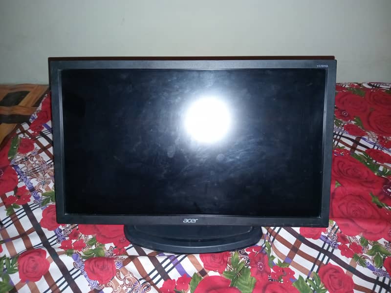 ACER 22 inch LED 1