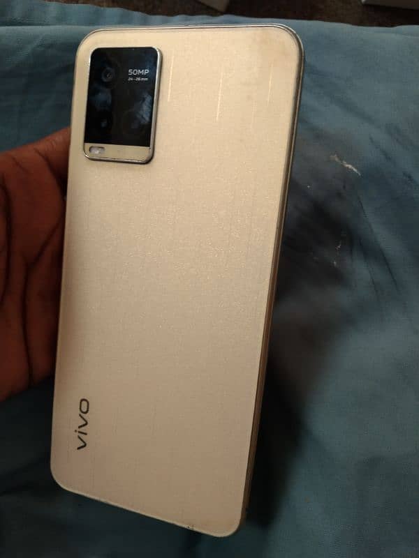 vivo y33t with box 2