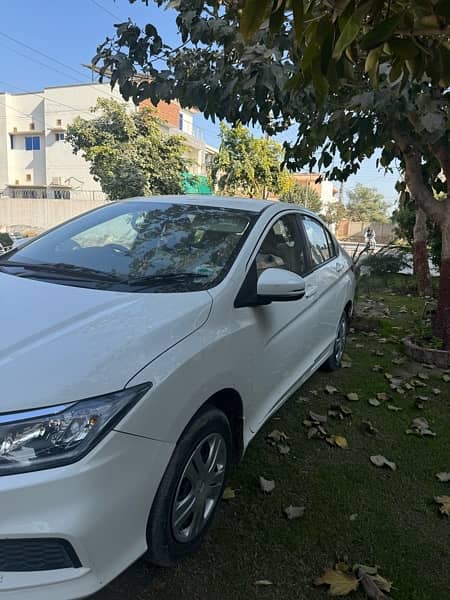 Honda City IVTEC taffeta white 2023 model reg nov 2023 3