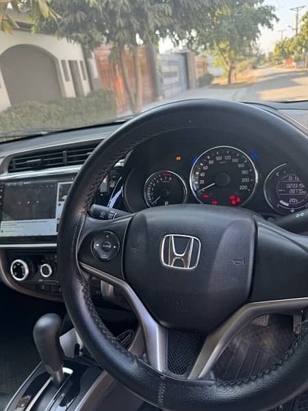 Honda City IVTEC taffeta white 2023 model reg nov 2023 10