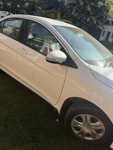 Honda City IVTEC taffeta white 2023 model reg nov 2023 11