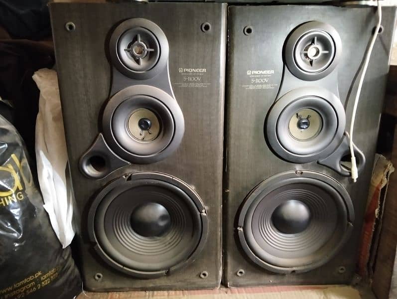 speakers with amplifier 2