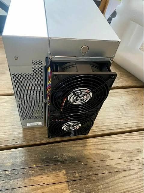 Antminer ASIC miner, mining machine 2