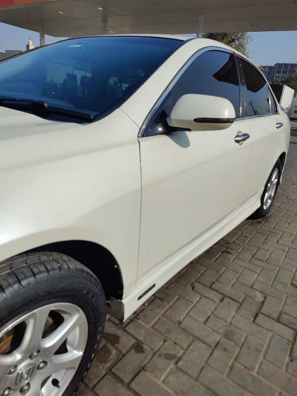 Honda Accord 2006 family used car 11