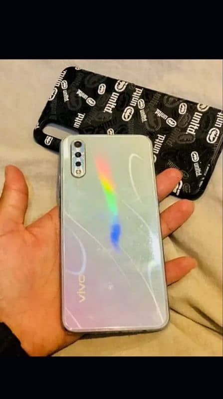 Vivo S1 4/128 2