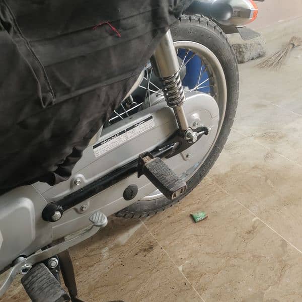 honda 125 self start 10