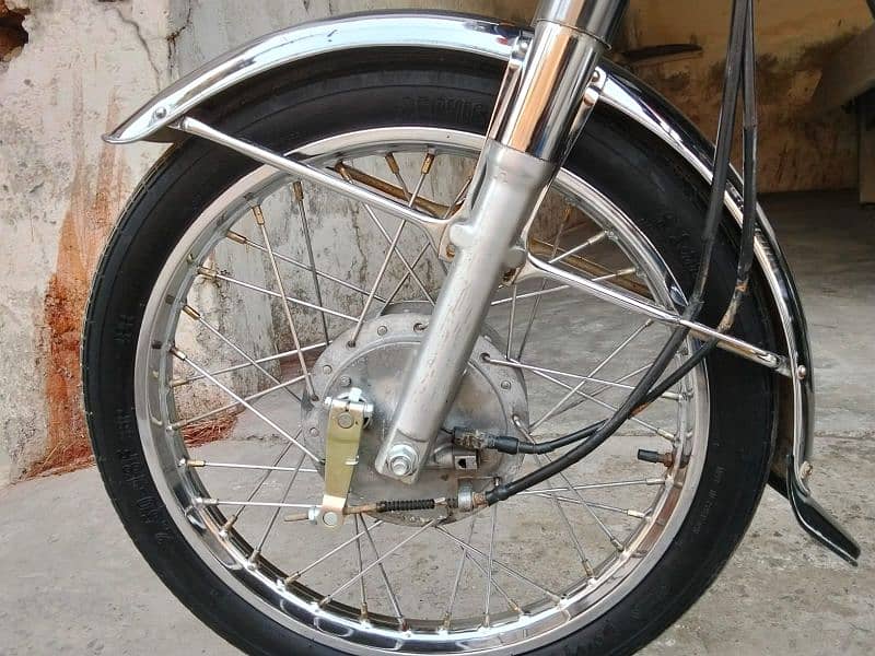 Honda CG 125 22 Model All Punjab number registered 8