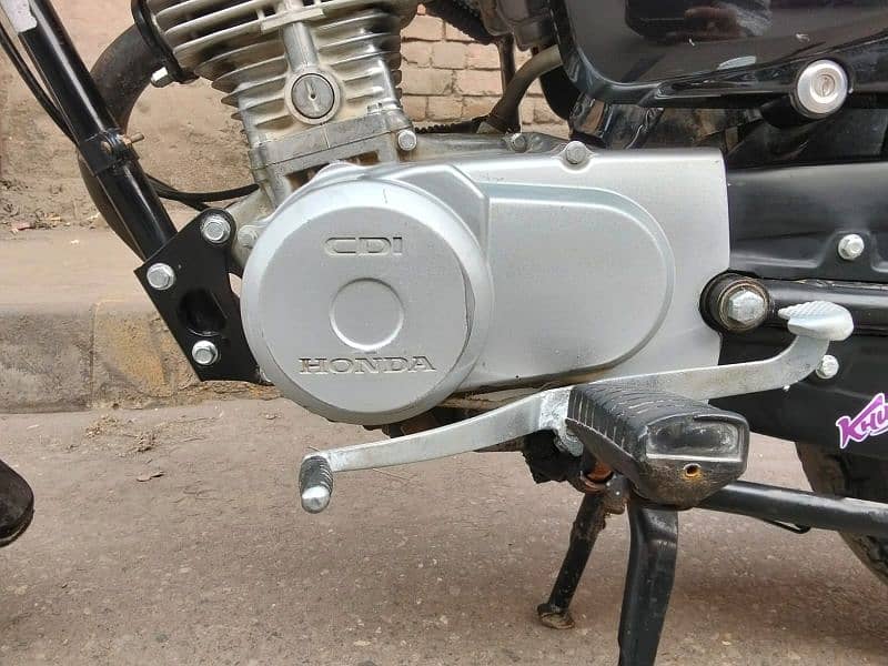 Honda CG 125 22 Model All Punjab number registered 14