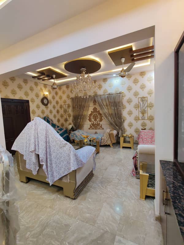 1 KANAL BEAUTIFUL HOUSE AVAILABLE FOR SALE IN LDA AVENUE 7