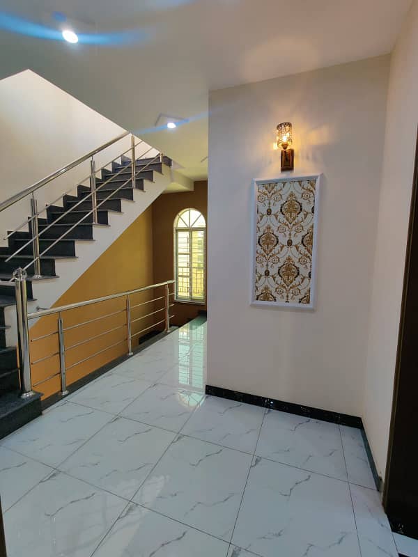 Good Location 5 Marla Double Storey House For Sale In Jubilee Town Block F 11