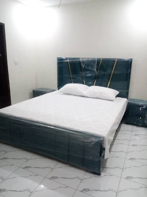 Full Furnished Par Day & Monthly Flat Avaliable Brand New phase 5 Ghauri Ghouri Town Islamabad 4