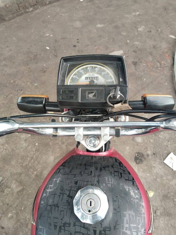 Honda CD70 2020/21 Model 4