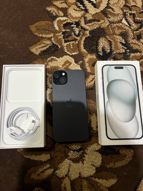 iPhone 15 Plus 3