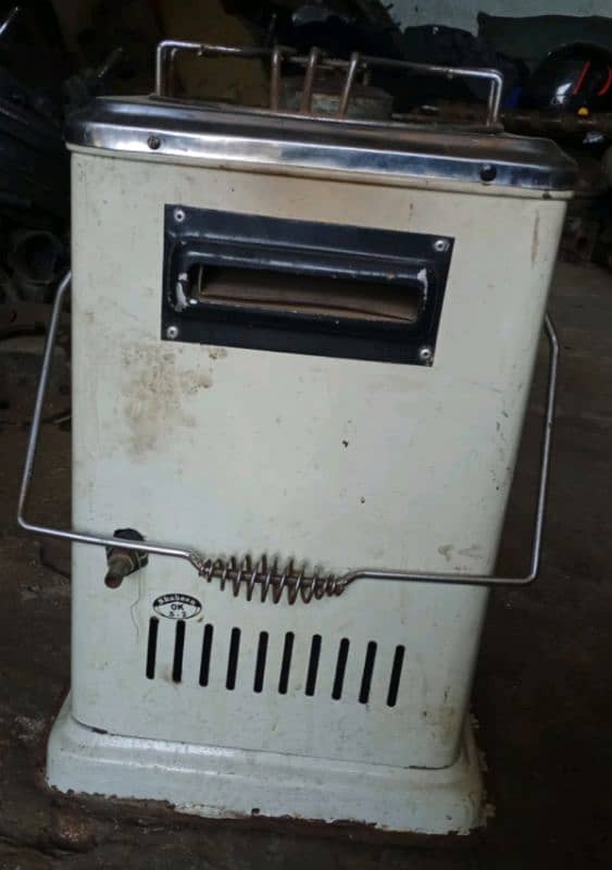 Gas heater Good condition  full strong 4