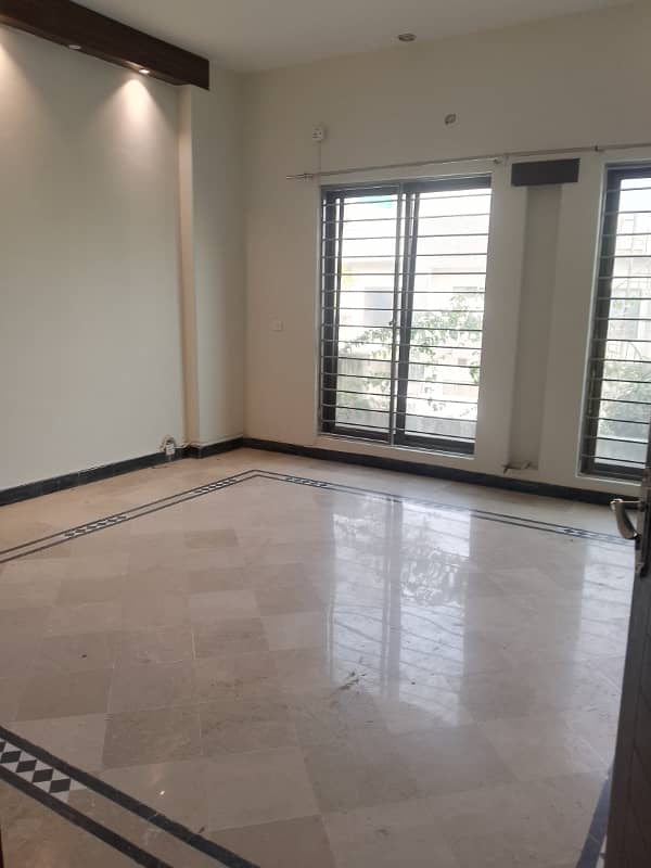 Beautiful House For Rent in E/11 4 Bedroom with attached bathroom drawing dining TV lounge kitchen sarvent quter car parking 3