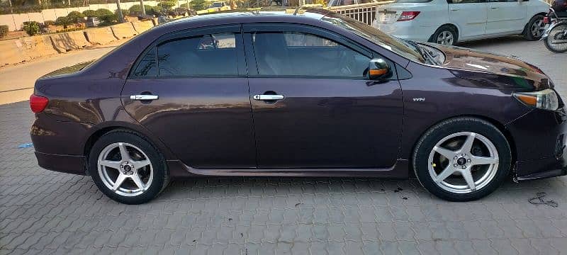 Toyota Corolla GLI 2012 4