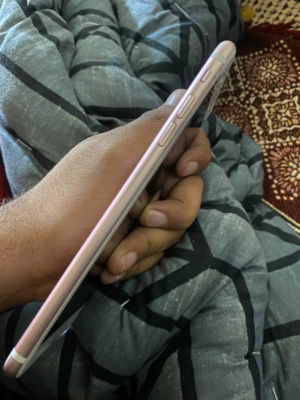 iPhone 7 plus 32 GB Non PTA 1