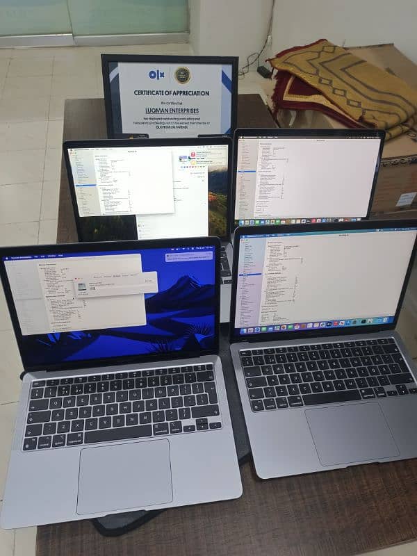 9 UNITS MACBOOK AIR M1 2020 13 INCH 8GB/256GB 10 BY 10 8