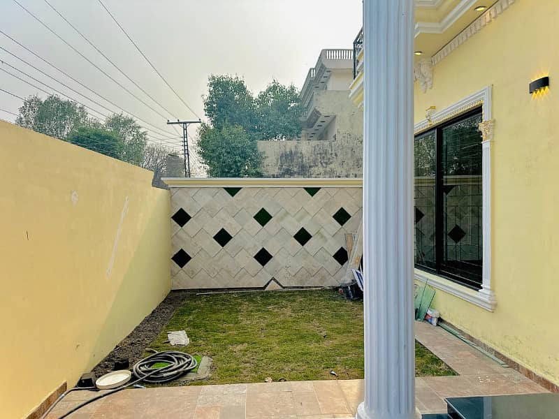 1-Kanal beautiful house for sale 45