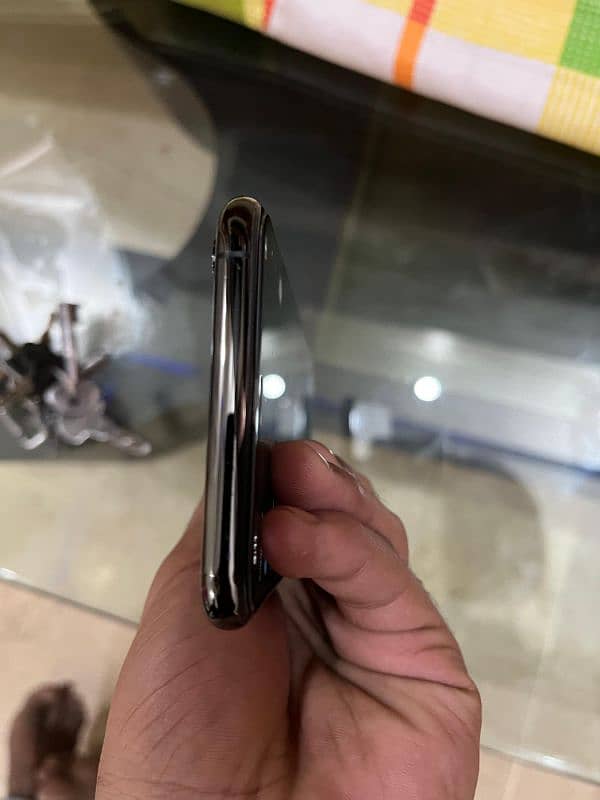 Iphone Xs Max 64 GB ,Non PTA :03089779498 4