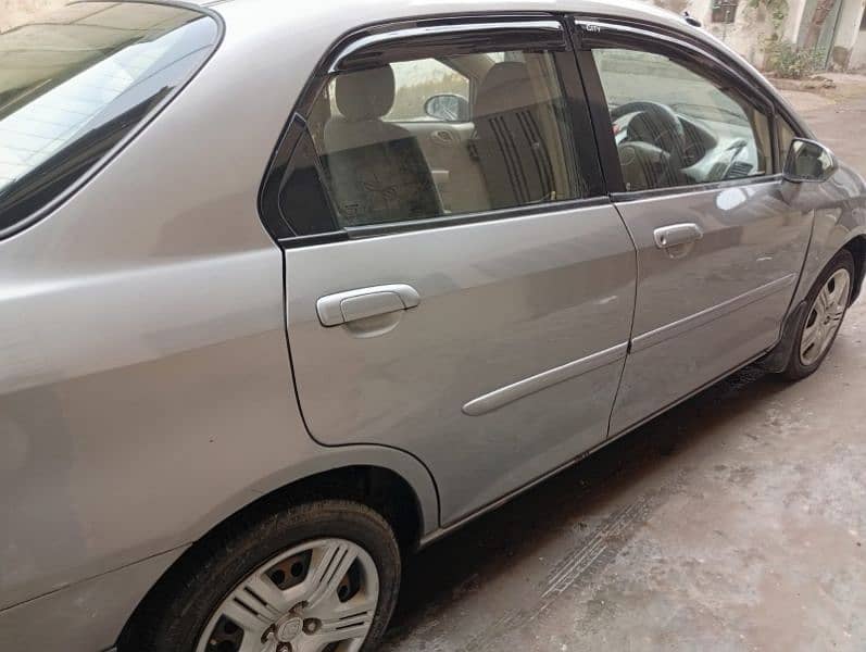 Honda City IDSI 2004/2005 3