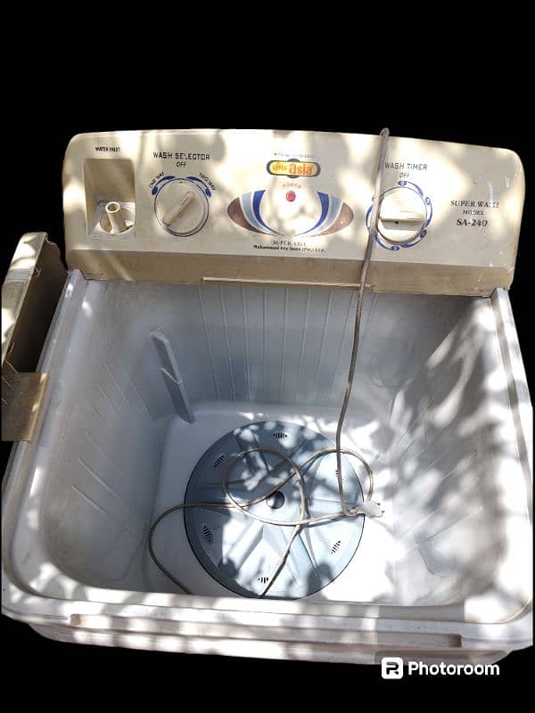 serviceable and running condition washing machine 1