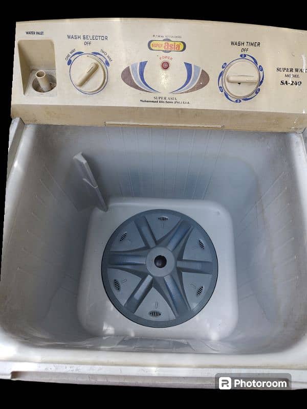 serviceable and running condition washing machine 3