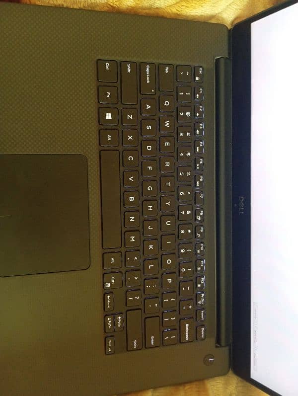 Dell Precision 5530 6